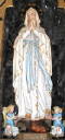 Lourdesstatue mit Engel 30kB